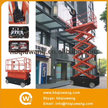 Self propelled automotive scissor lifts