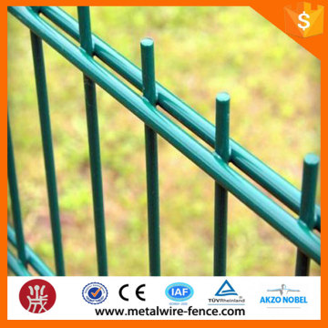 High protection double ringed wire mesh fencing