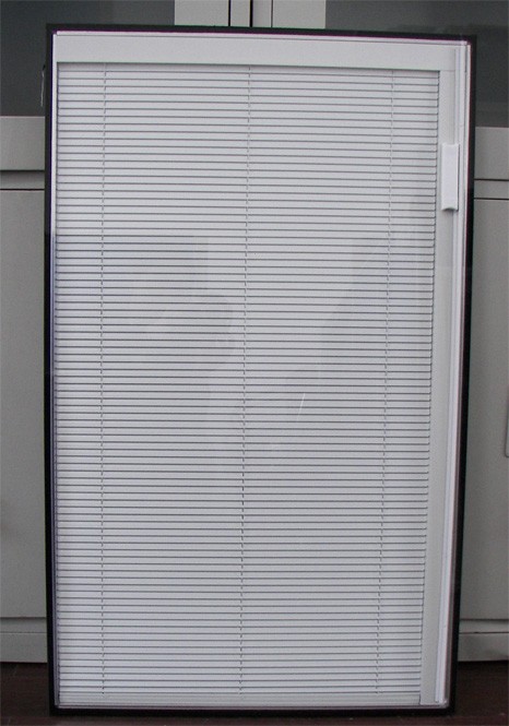 Aluminium louver window