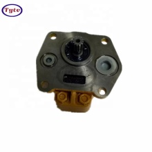 Bulldozer D20A D20P Main Clutch Pump 07421-71401