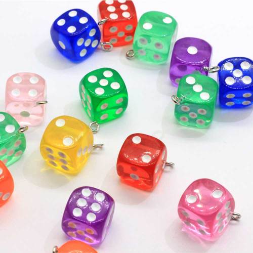 Mini dados de colores mezclados con orificio para colgar, colgante de resina, cubo, cabujones de resina para pendientes hechos a mano, accesorios para llavero