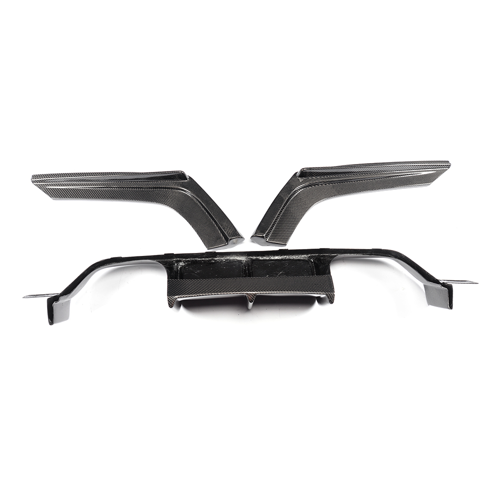V Style Carbon Fiber Rear Diffuser for BMW F80 M3 4Door F82 M4 2Door 2014-2018