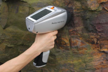 XRF Metal Alloy Analyzer