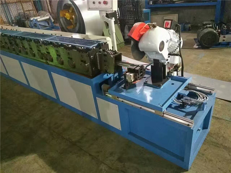 downspouts forming machine