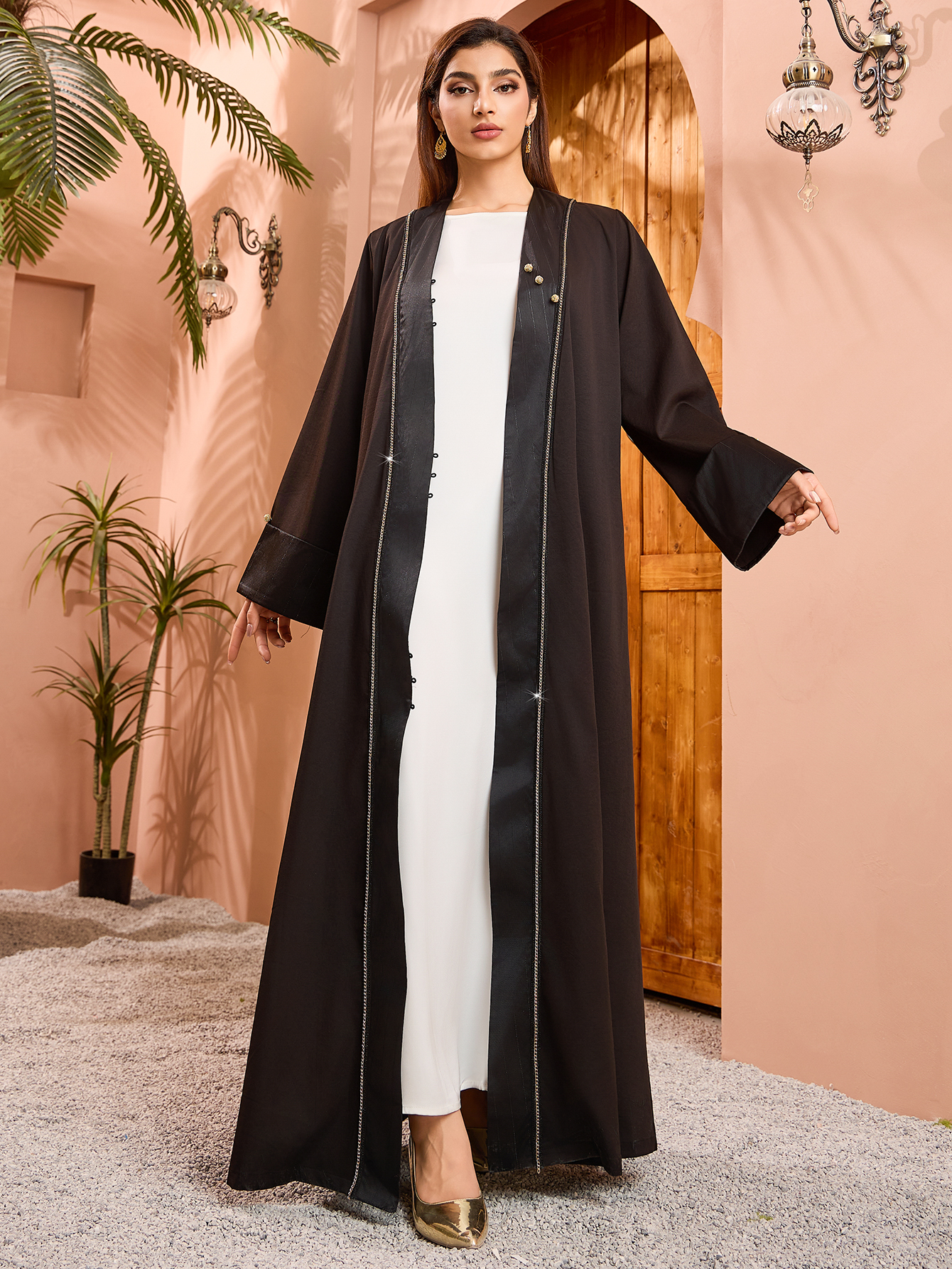 Abaya مدرن مشکی باز با تزئینات نقره ای Luxury Beaded Black Abaya Dress for Women front view