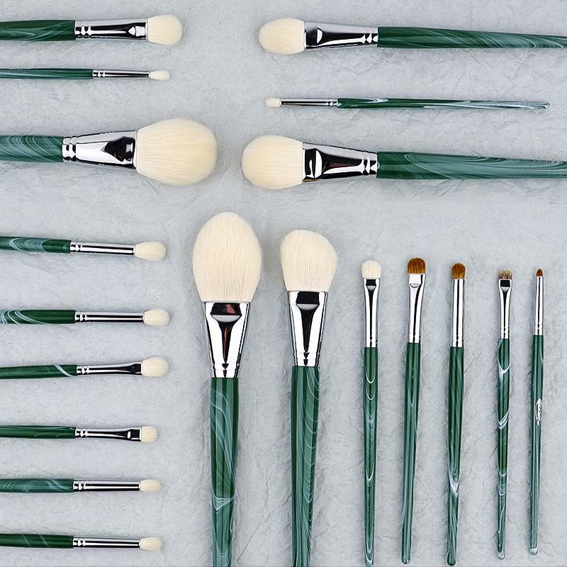 2022 New Arrival Factory Cheap Price Professional Beauty Needs Makeup Brush Set 16pcs