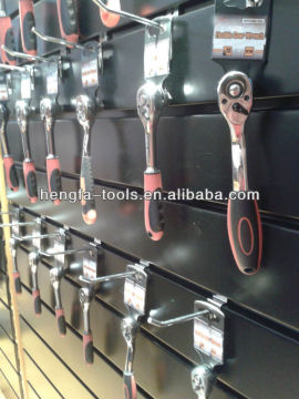 single ratchet wrench