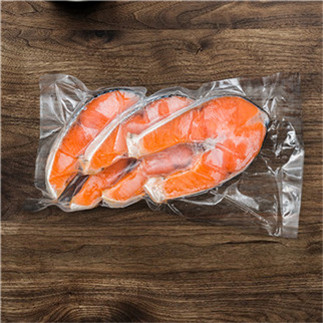 Vacuum-pack-fish