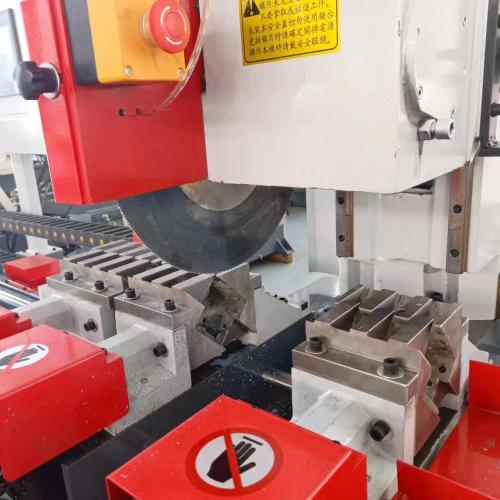 Automatic CNC Circular Metal Tube Cutting Machine