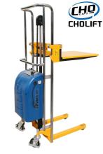 Semi-Electric light-duty stacker truck