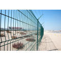 Powder coated hot dipped decorative curved wire mesh fence