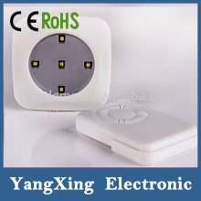 Square shaped Remote control battery operated LED Puck Lights