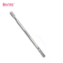Non slip grip double end cuticle pusher