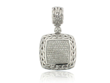 Square-shaped diamond pendant