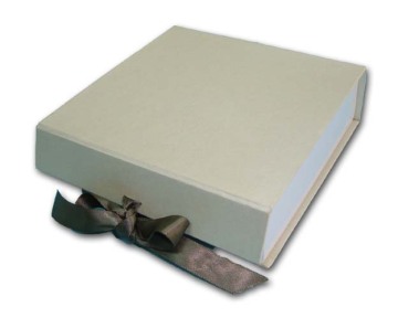 Magnetic Closure Cardboard Easter Gift Packaging Box