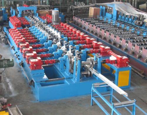 Z purlin roll forming machine