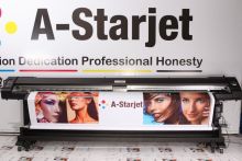 A Starjet Large Format Solvent Printers 220v / Canvas Printing Machine