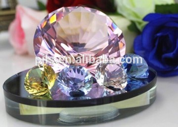 pink round crystal diamond with small crystal diamond stands for union