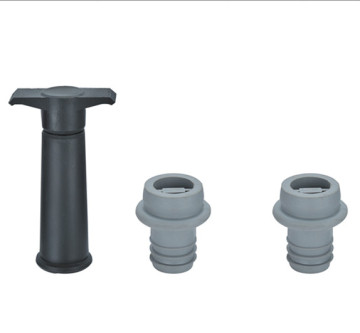 2016 hot selling wine botter vacuum pump and 2 wine stopper