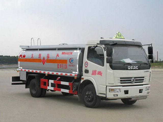 DFAC Duolika 8000Litres Fuel tanker شاحنة