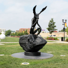 Outdoor decor large art sculpture cast bronze rabbit statues