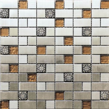 mosaico di design speciale con materiali diversi