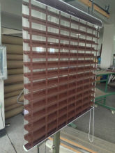 Grey Window Patterned Roller Blind , Horizontal Shangri-la Blind