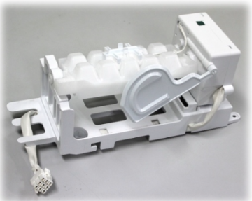 Refrigerator ice maker