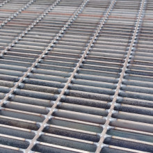 Malaysia Supplier of Smooth Surface Park Steel Grating Walkways and Platforms