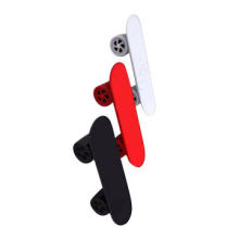 2014 cool skateboard Bluetooth speaker