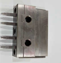 Injection mould parts with pin