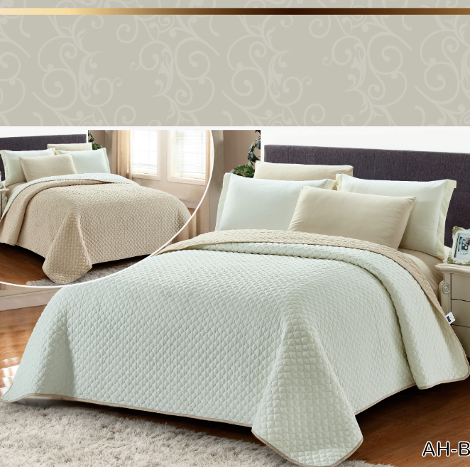 Gestellte Bettbedeckung Quilted Bedcover Bedsheet