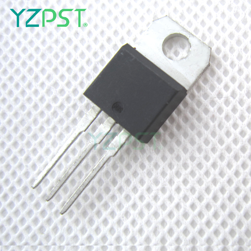 Komponenty elektroniczne Triac BTA12