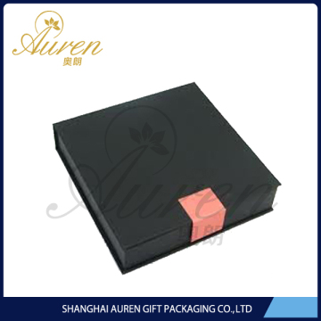 Customized folding flat box