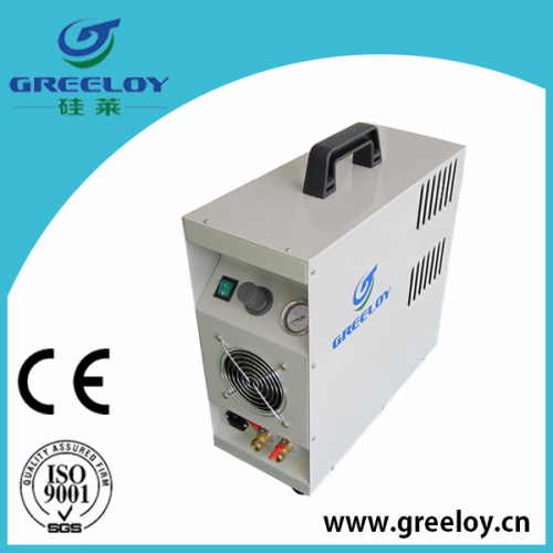 Portable silent air compressor for spray painting