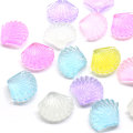 Commercio all&#39;ingrosso colore trasparente capesante in resina kawaii a forma di conchiglia cabochon mini ciondoli in resina per accessori fai da te o portachiavi