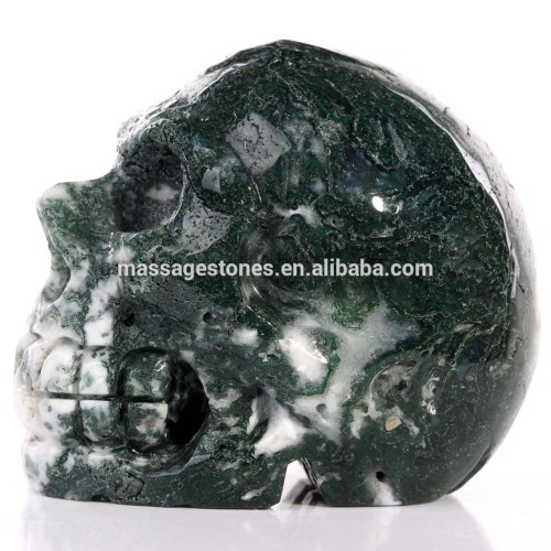 Nutural gemstone realistic skull craving agate