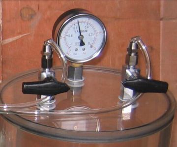 Vacuum saturation device,vacuum saturation equipment series