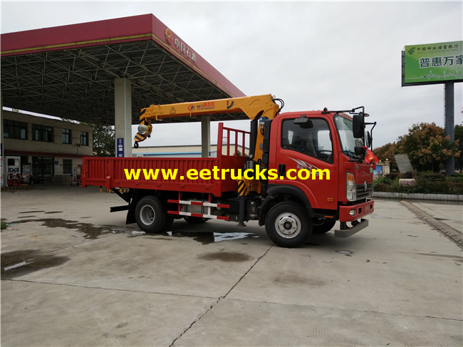 Dongfeng 5 Ton Truck Boom Cranes