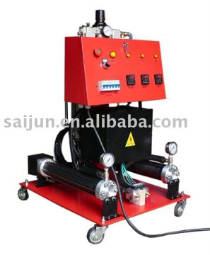 PU injecting foaming machine