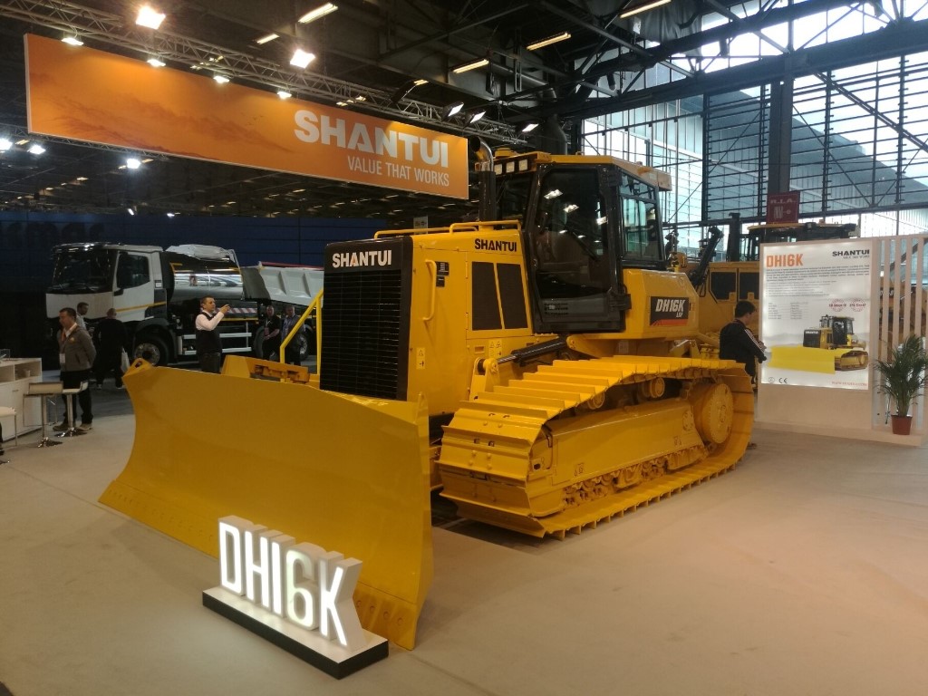 Shantui DH16K Bulldozers