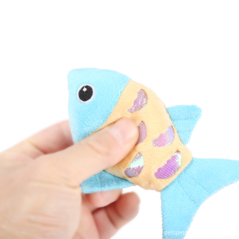 Interactive Small Soft Fabric Cat Toy Refilling Catnip Fish Cat Plush Toy