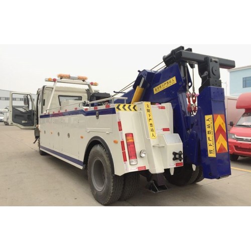 Brand New Dongfeng Luxurious 25tons Heavy Duty Towers