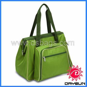 Durable insulated picnic bag