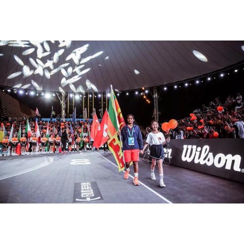 Canadá al aire libre entrelazando baldosas de baloncesto