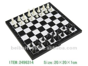 Magnetic Folding Chess Board