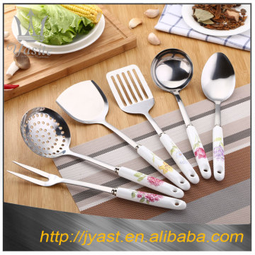 OEM stainless steel kitchenware set with ceramic handle