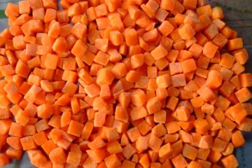 IQF carrot diced