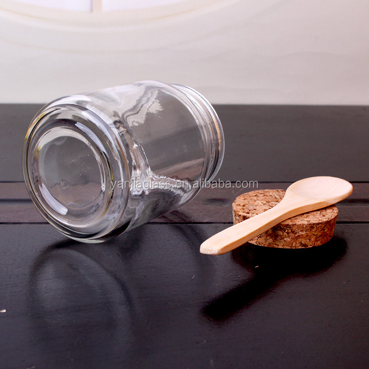High quality clear 8oz food jar round storage glass jar for jam with wood spoon