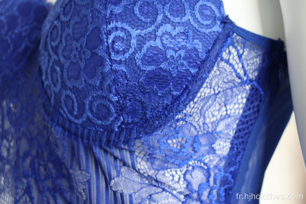 Robe licou en dentelle bleue pour dames